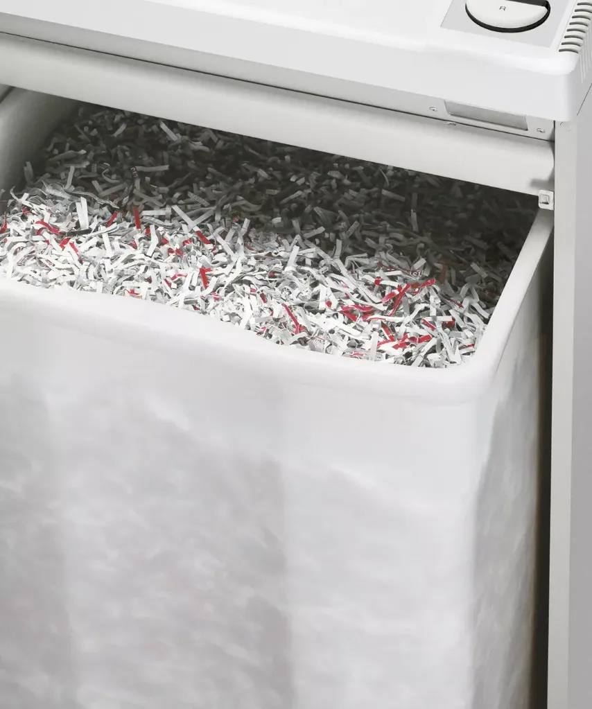 IDEAL-3104-OILER-B-shred-bin-18-web.webp
